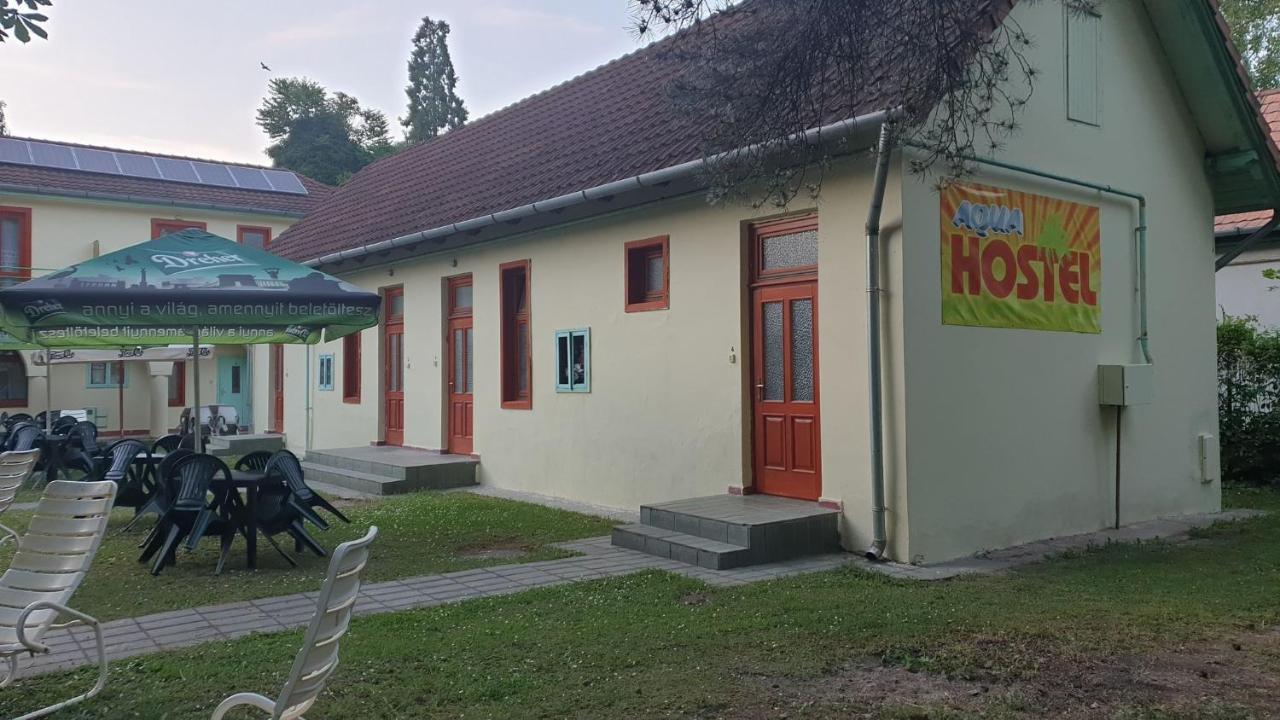 Aqua Hostel Siófok Exteriör bild