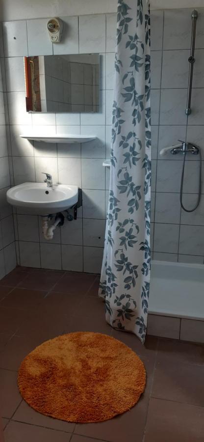 Aqua Hostel Siófok Exteriör bild